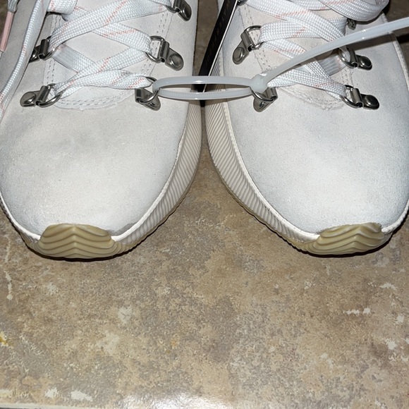 Brand New! Sorel Waterproof Hand Crafted Natural Rubber Leather Bootie Nordstrom - Picture 7 of 10